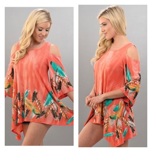 SwankStyles Tops - LAST 1❤️ Coral Cold Shoulder Feather Print Top